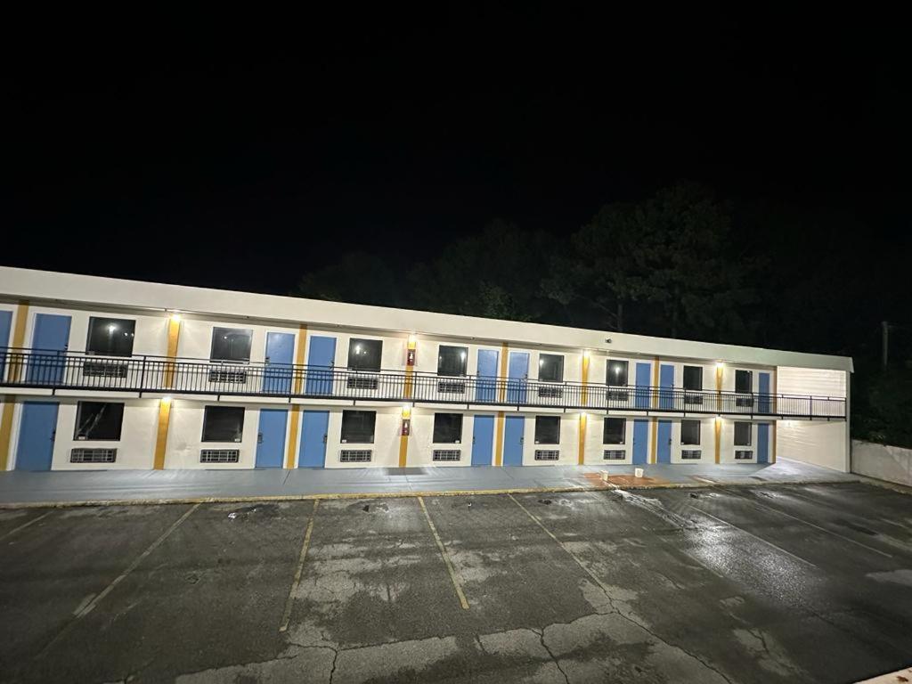 Lanett Inn מראה חיצוני תמונה